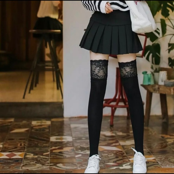 Long Cotton Socks With Lace Black - Picture 5 of 5